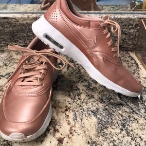 Nike Rose Gold Air Max Thea